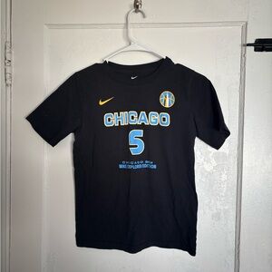 Chicago sky angel Reese tee, medium